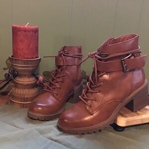 New Frye & Co. Axle Lace Up Booties